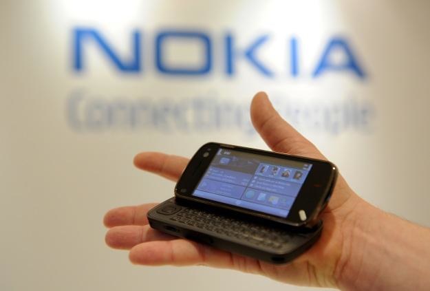 Liderem polskiego rynku smartfonów wciąż jest Nokia /AFP
