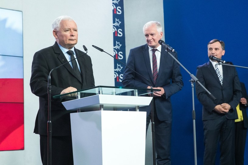 Liderzy ugrupowań Zjednoczonej Prawicy: Jarosław Kaczyński, Jarosław Gowin i Zbigniew Ziobro /fot. Andrzej Iwanczuk/REPORTER /Reporter