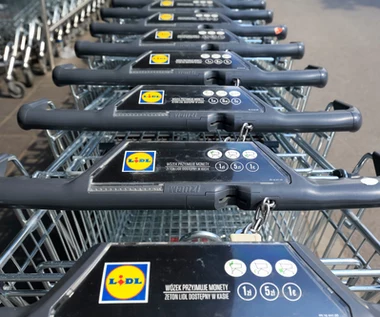 Lidl nie zmienia godzin otwarcia sklepów. Zamiast tego testuje zmniejszenie natężenia oświetlenia