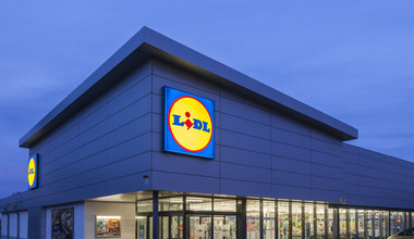 Lidl rozdaje klientom pieniądze. Za paragon można dostać laptopa