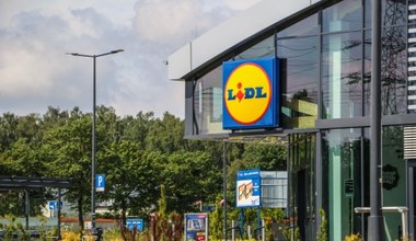 Lidl wycofuje partię produktów ze sklepów. "Nie należy ich spożywać"