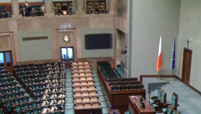 "Lifting" na Wiejskiej, czyli w Sejmie praca wre