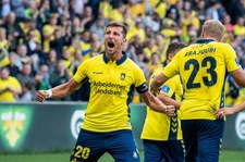 Liga duńska: Aarhus Gymnastikforening - Broendby IF 2-1. Rekord Kamila Wilczka!