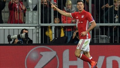 Liga Mistrzów: Gol Roberta Lewandowskiego, hat-tricki Messiego i Oezila