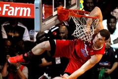 Liga NBA: Griffin najlepszy w konkursie wsadów