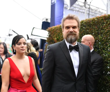Lily Allen i David Harbour ("Stranger Things") wzięli ślub w Las Vegas. Pokazali zdjęcia z ceremonii