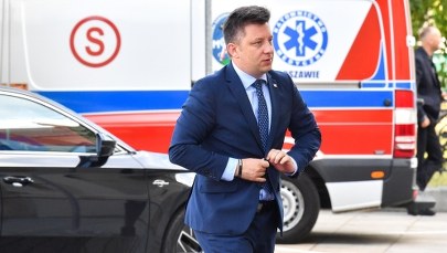 Limuzyna Dworczyka na sygnale. Komentarze oburzonej opozycji