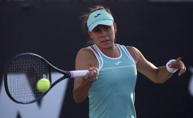 Linette w ćwierćfinale turnieju w Meridzie. Rywalka skreczowała