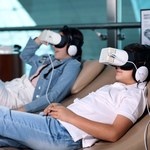 Linie Emirates testują zestawy kinowe w poczekalniach na lotnisku w Dubaju