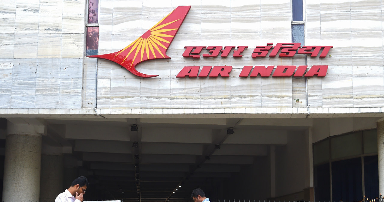 Linie lotnicze Air India złożyły zamówienie na 470 samolotów za ok. 70 mld dolarów /Indranil MUKHERJEE / AFP /AFP