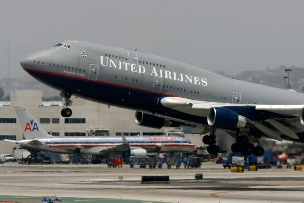 Linie lotnicze United Airlines i US Airways planują połączenie /AFP