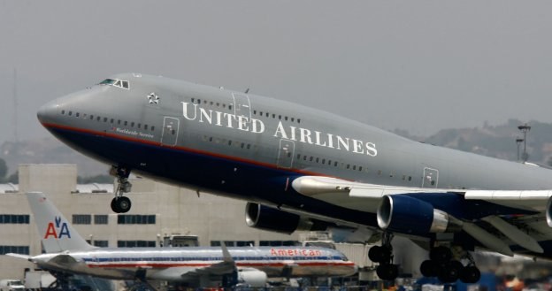 Linie lotnicze United Airlines i US Airways planują połączenie /AFP