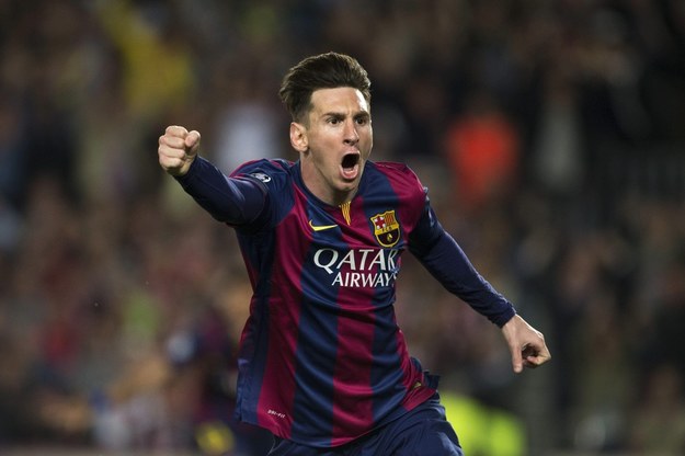 Lionel Messi cieszy się z gola w meczu z Bayernem /ALEJANDRO GARCIA  /PAP/EPA