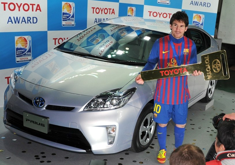Lionel Messi i Toyota Prius /AFP