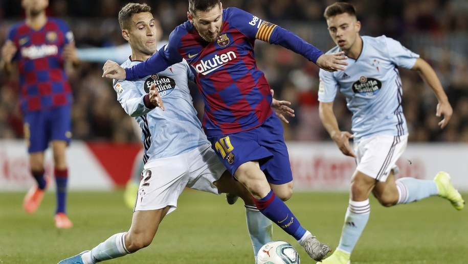 Lionel Messi podczas meczu La Liga z Celtą Vigo /ANDREU DALMAU /PAP/EPA