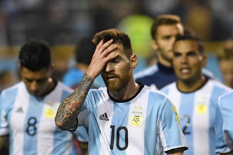 Lionel Messi wciąż nie jest pewny wyjazdu na MŚ w Rosji /AFP