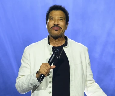 Lionel Richie zasłabł na scenie, otwierając najnowszą trasę koncertową. Nie był w stanie dokończyć show