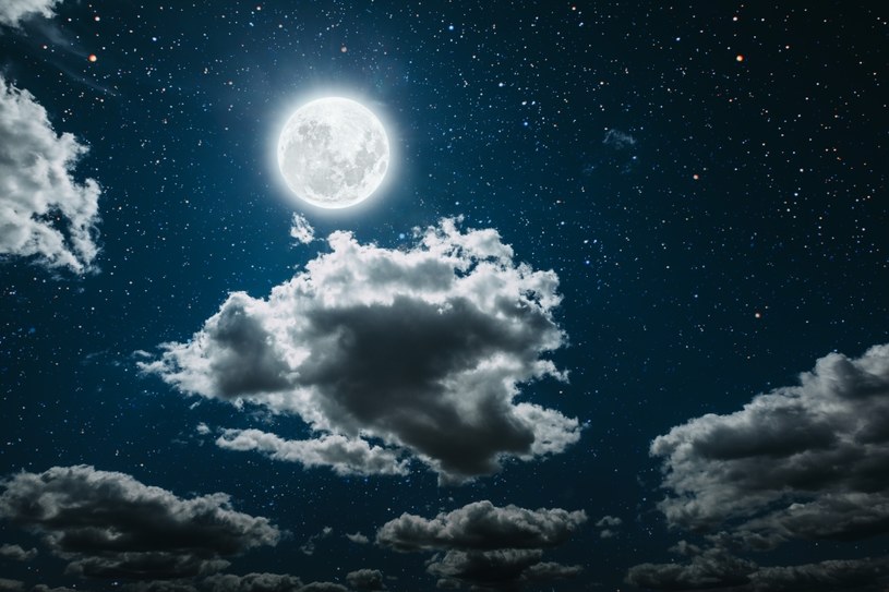 Lipcowa pełnia Księżyca przyniesie sporo emocji. Jej nazwa intryguje od lat