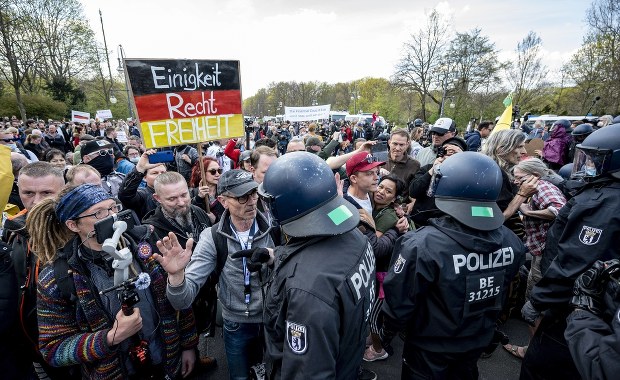 "Lista śmierci polityków" w sieci. Policja ostrzega niemieckich parlamentarzystów