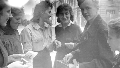 "Listy wyjątkowo przejmujące". Jan Ołdakowski o fenomenie poczty polowej 