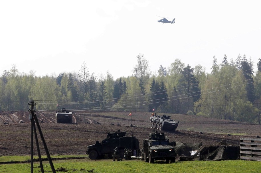 Litewskie i polskie wojsko podczas wspólnych ćwiczeń w 2024 roku /Petras Malukas / AFP /East News