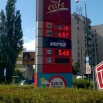 Litr benzyny kosztuje już 5 zł. Może być drożej