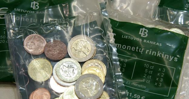 Litwa sama wybiła swoje monety euro /AFP