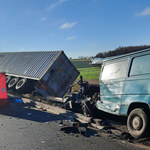 Litwinki: Ciężarówka wjechała w busa. Nie żyją dwie osoby