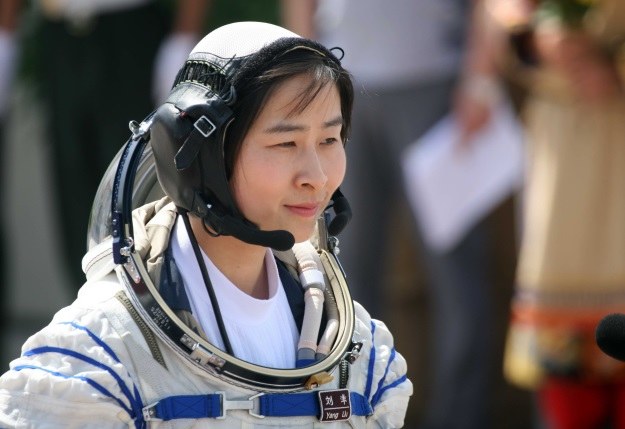 Liu Yang była pierwszą Chinką w kosmosie /AFP
