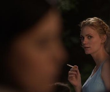 Liv Mjönes w filmie "Pocałuj mnie"