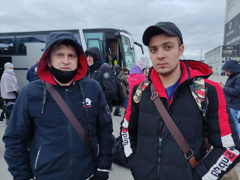 Ліворуч - Макс і Артем - їдуть в Україну воювати за свою землю / Лукаш Пйонтек /INTERIA.PL