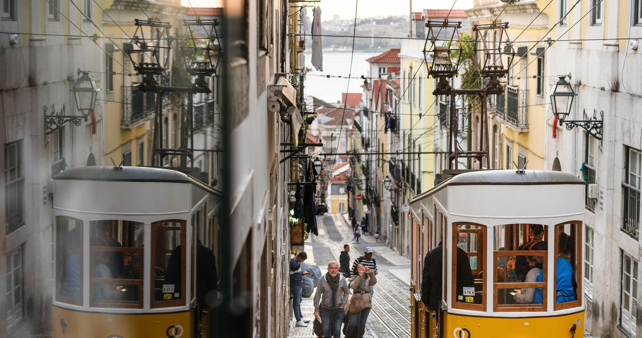 Lizbona zmniejsza czujność na pandemię /Fot. Rafał Oleksiewicz /Reporter