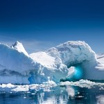 Lodołamacz wyruszył do Antarktyki, by ratować chorego naukowca