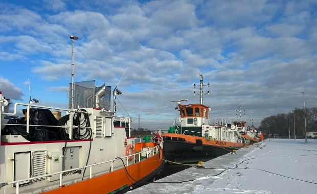 Lodołamacze w gotowości, załogi czekają na mróz