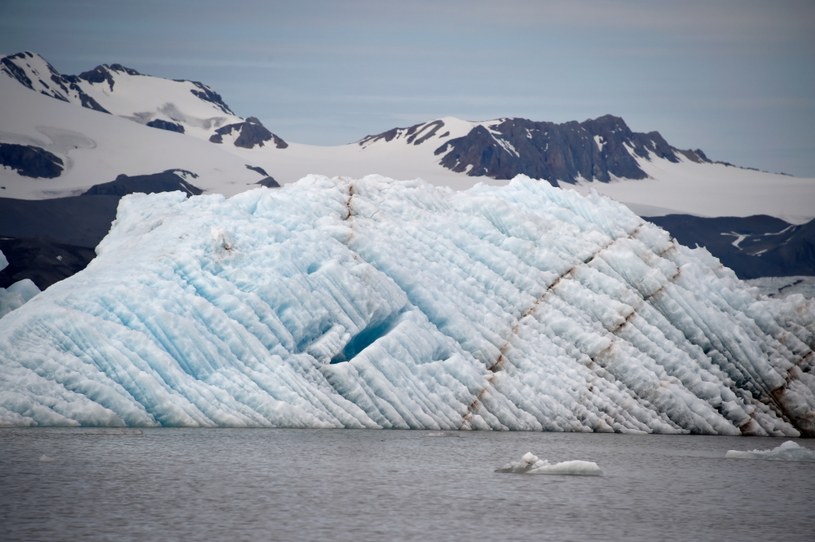 Lodowiec Kongsfjorden (zachodnie wybrzeże Spitsbergenu) /AFP