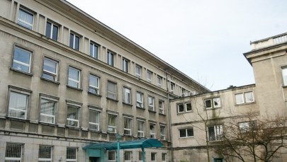 Łódź: Prokuratura bada, czy lekarze okaleczyli chore na białaczkę bliźnięta