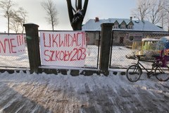 Łódź: Rodzice protestują przeciwko likwidacji szkoły