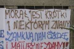 Łódź: Uczniowie i rodzice bronią szkoły