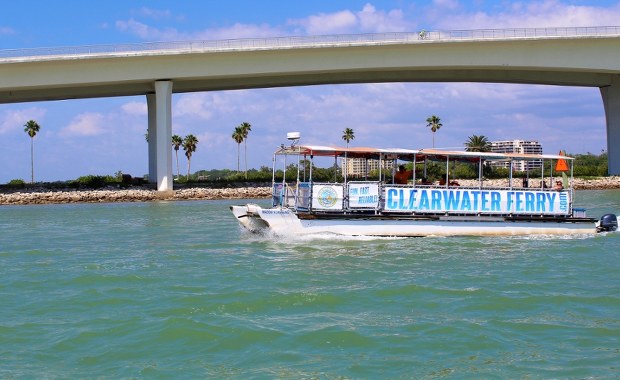 Łódź uderzyła w prom pasażerski. Tragedia u wybrzeży Florydy