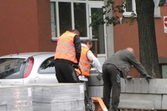 Łódź: Układają chodnik, by zerwać go za kilka miesięcy