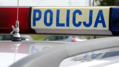 Łódź: Z kijami i prętami napadli na 32-latka