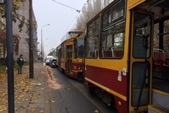 Łódź: Zderzenie dwóch tramwajów i czterech samochodów
