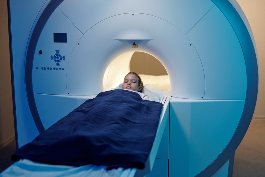 Polski szpital testował nowinkę dla dzieci badanych rezonansem. Rewelacyjne wyniki
