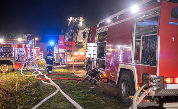 Łódzkie: 64-letni mężczyzna ofiarą pożaru drewnianego budynku