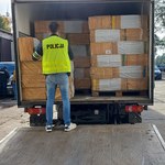 Łódzkie: Fałszywi celnicy chcieli przejąć nielegalny tytoń wart 25 mln zł
