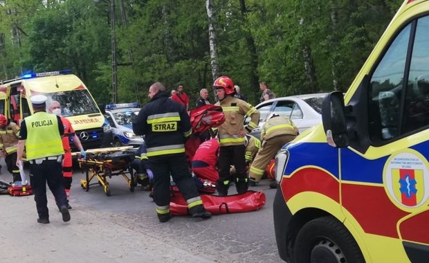 Łódzkie: Motocyklista wjechał w kobietę i dziecko na przejściu dla pieszych