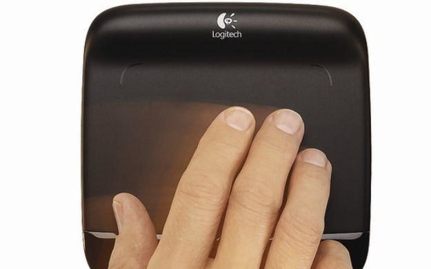 Logitech Wireless Touchpad - przyjemność bez dotykania /Informacja prasowa