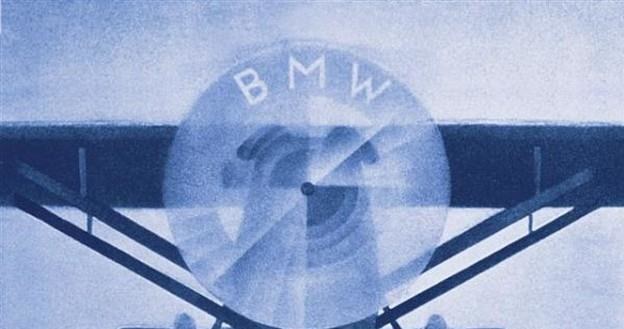 Logo BMW symbolizuje kręcące się śmigło... /Informacja prasowa