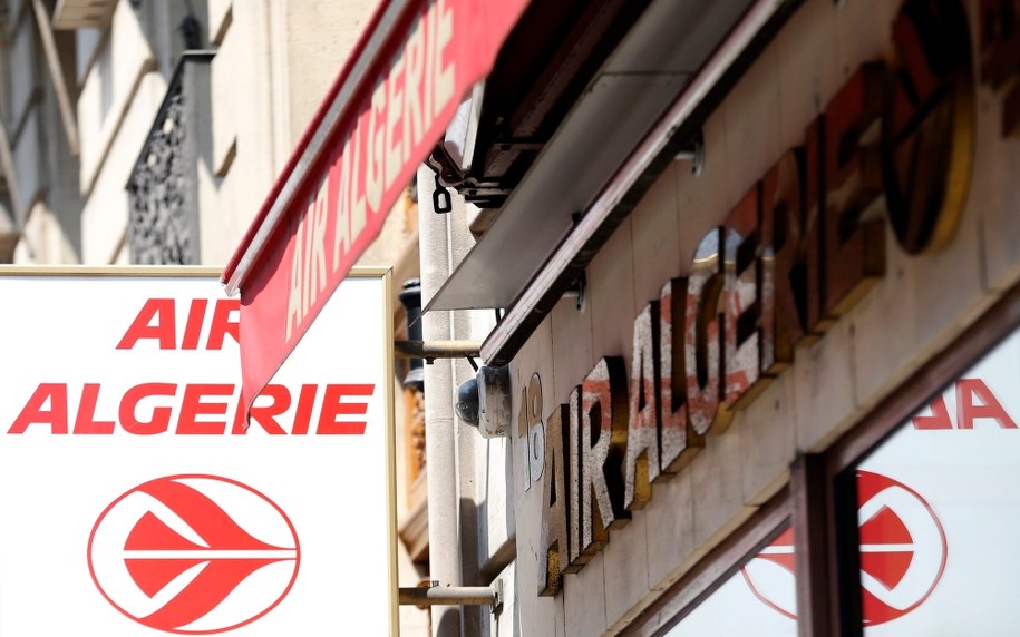 Logo linii Air Algerie /Christophe Karaba /PAP/EPA