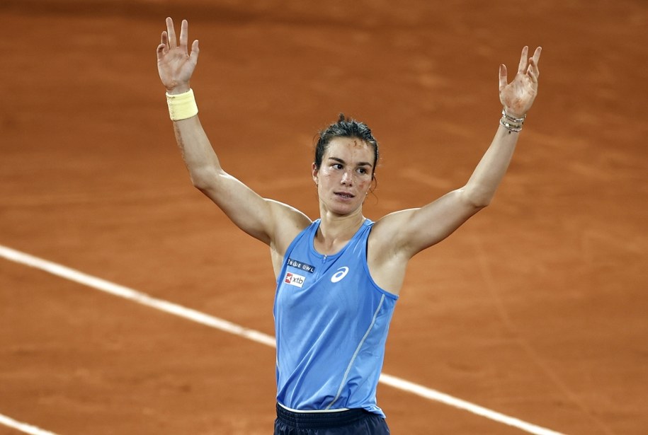 Lois Boisson zagra w półfinale French Open. /PAP/EPA/YOAN VALAT /PAP/EPA